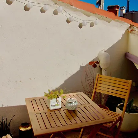 Joli Avec Terrasse-jardin Sur Les Toits, Coeur Historique شقة *