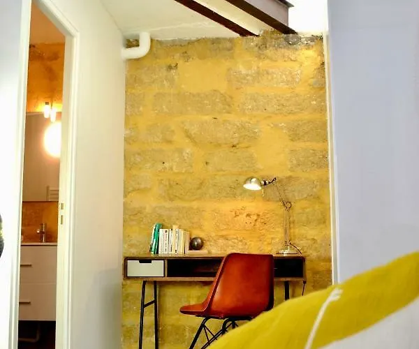 Joli Avec Terrasse-jardin Sur Les Toits, Coeur Historique Lejlighed *